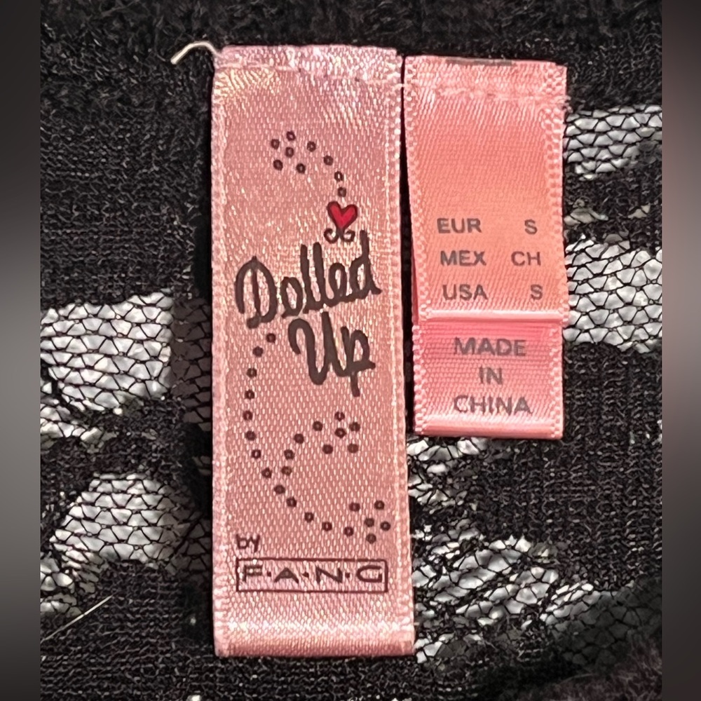 DOLLED UP by Fang Cute & Sexy Black Sweater w/Lace & Metallic Details Size S - Picture 5 of 10
